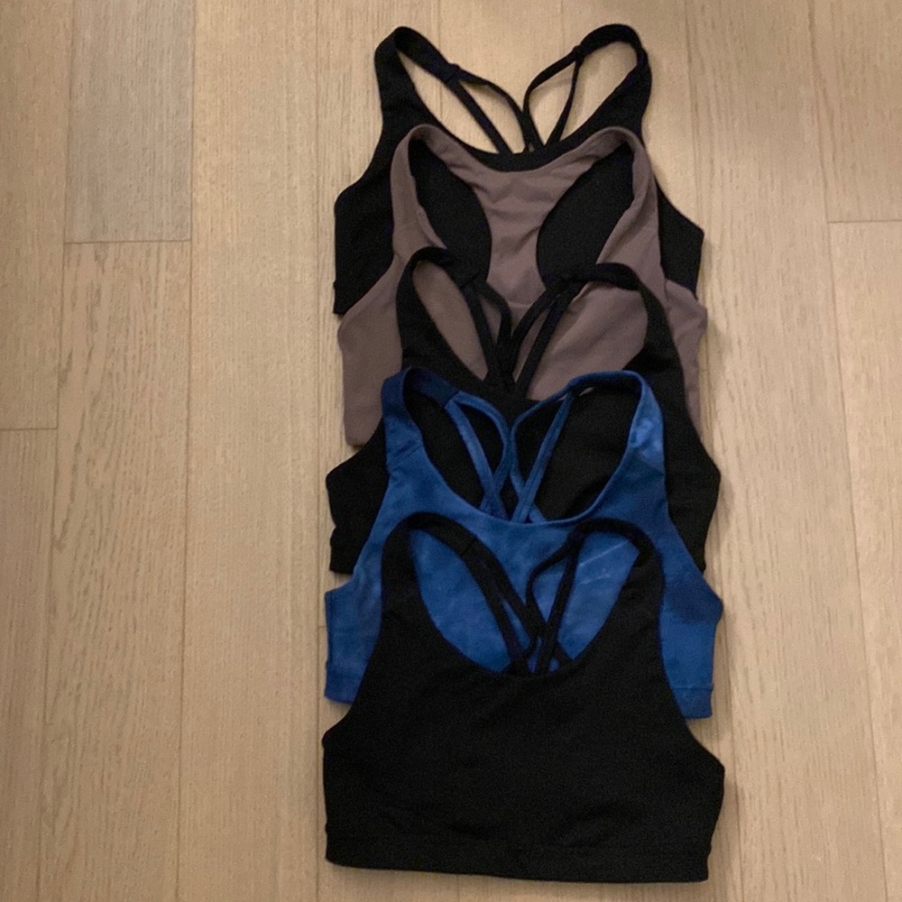Old Navy Medium Support PowerSoft Sports Bra. FIVE pack! Great condition! Size M
